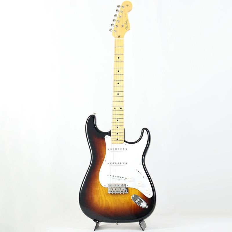 Used_Fender_Limited_Edition_70th_Anniversary_1954_Stratocaster_TCP_(Wide-Fade_2-Color_Sunburst)_[SN_5203]_02