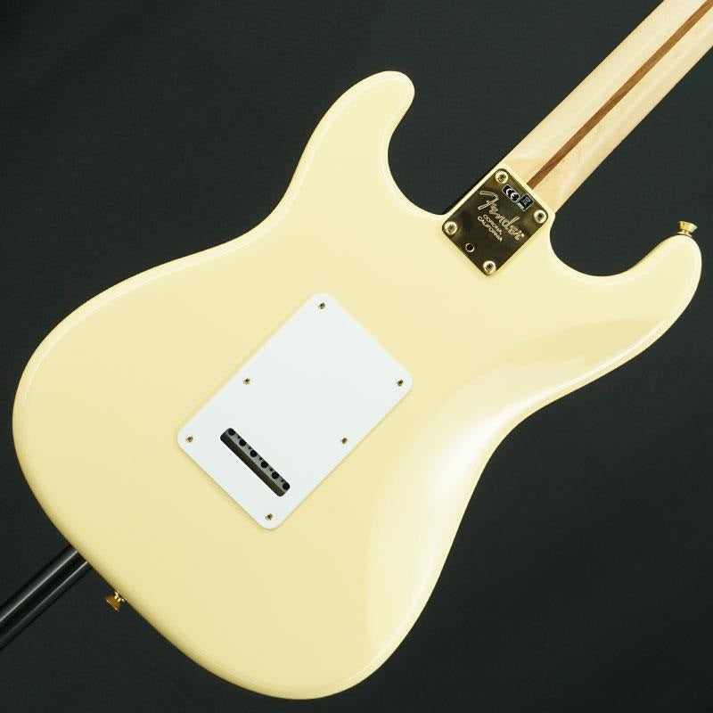 Used_Fender_Overseas_Limited_Model_American_Professional_Stratocaster_(Vintage_White)_[SN_US19061737]_02