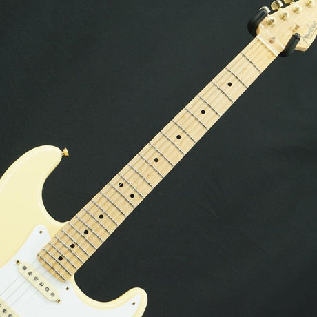 Used_Fender_Overseas_Limited_Model_American_Professional_Stratocaster_(Vintage_White)_[SN_US19061737]_05