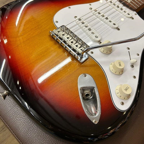 Used_Fender_ST62-58US_(3Tone_Sunburst)_[SN_Q020719]_09