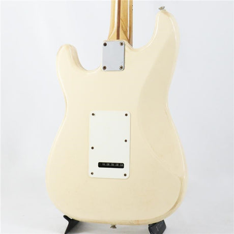 Used_Fender_Squier_Series_Stratocaster_(White)_[SN_MN416411]_04