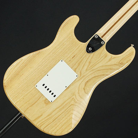 Used_Fender_Traditional_70s_Stratocaster_(Natural)_[SN_JD21018392]_02