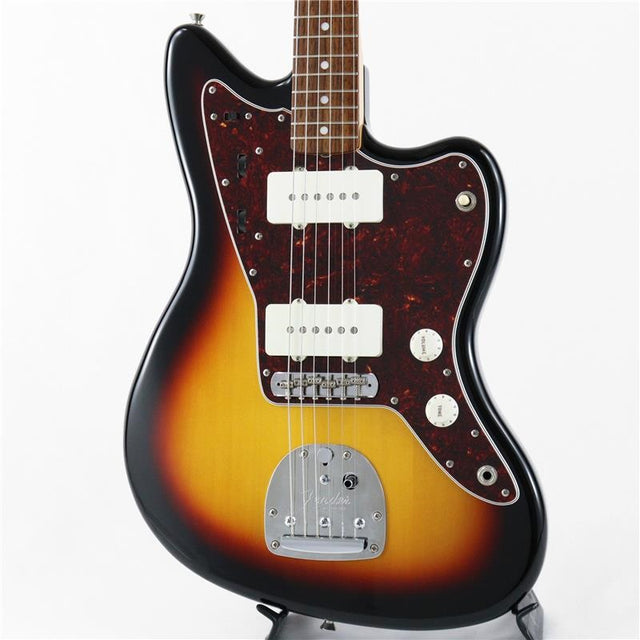Used_Fender_Traditional_II_60s_Jazzmaster_(3-Tone_Sunburst)_[SN_JD22013787]_01