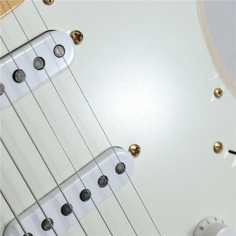 Used_Fender_Vintage_Custom_1957_Stratocaster_with_Time_Capsule_(Aged_White_Blonde)_[SN_R138195]_09