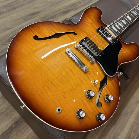 Used_Gibson_ES-335_Figured_(Iced_Tea)_[SN_218020137]_09