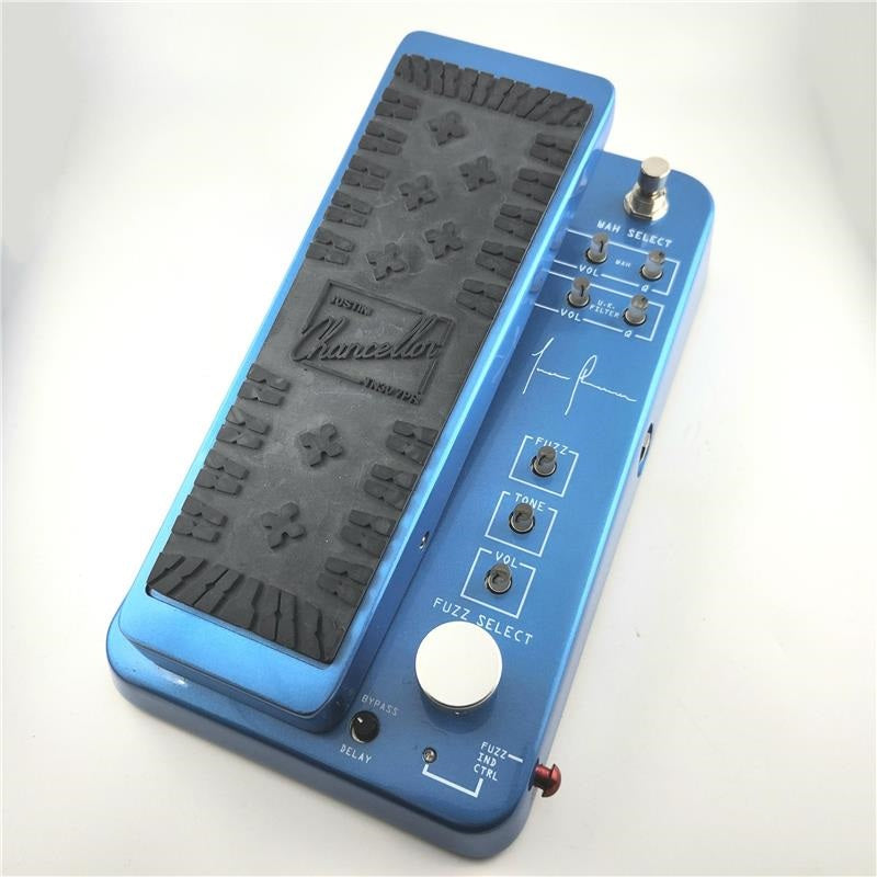 Used_JCT95_Justin_Chancellor_Cry_Baby_Wah_01