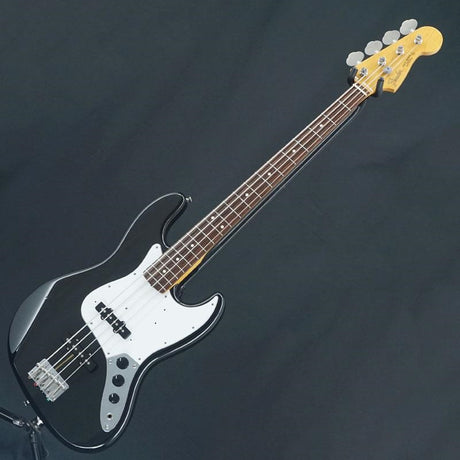 Used_Japan_Exclusive_Classic_60s_Jazz_Bass_(Black)_03