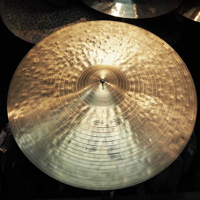 Used_K_Zildjian_Dark_Medium_Ride_22_[3076g]_01