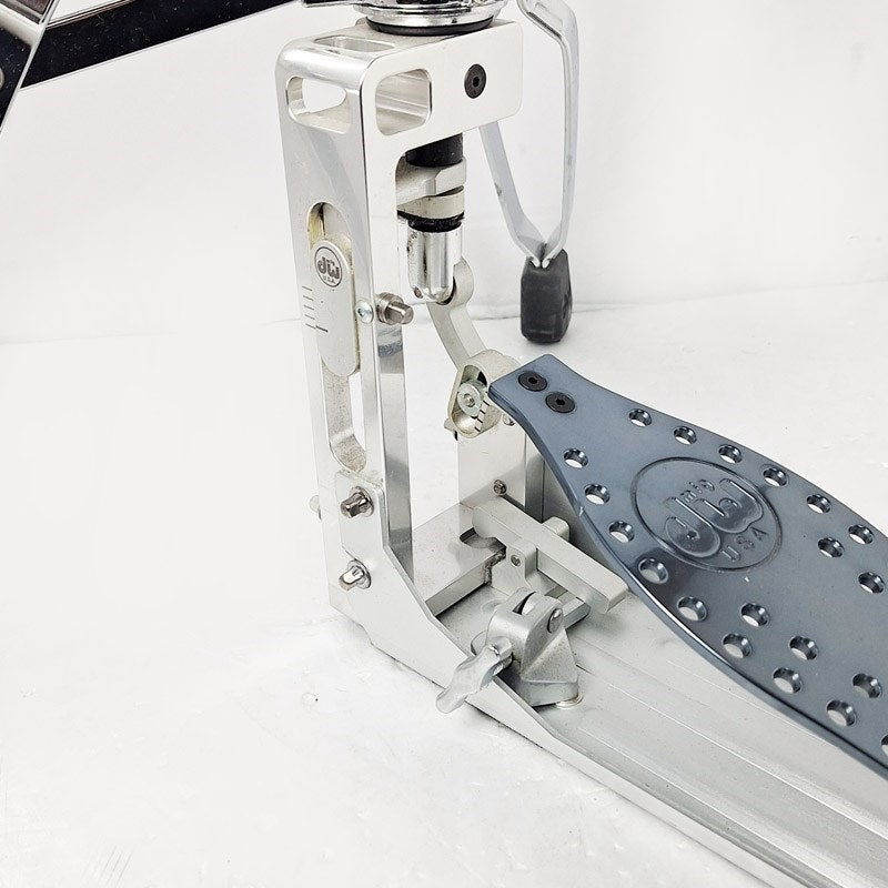 Used_MFG_Direct_Drive_2-leg_Hi-Hat_Stand_(DWCPMDDHH2)_05