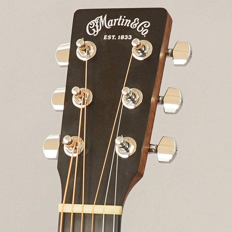 Used_Martin_000JR-10_11