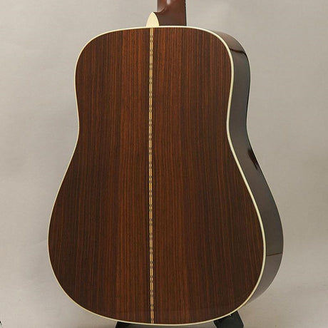 Used_Martin_D-28_Standard_'05_02