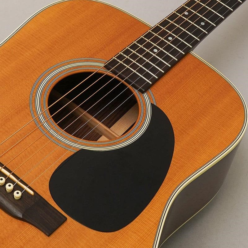 Used_Martin_D-28_Standard_'05_07
