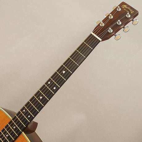 Used_Martin_D-28_Standard_'05_09