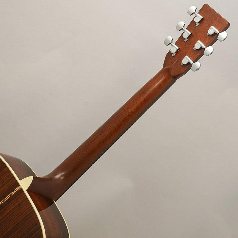 Used_Martin_D-28_Standard_'05_10
