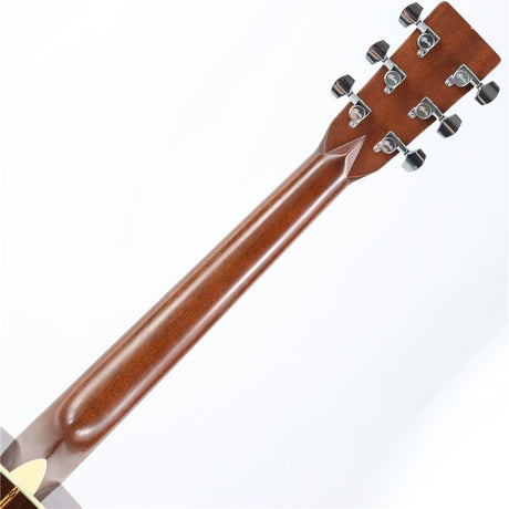 Used_Martin_D-28_(2005_model)_08