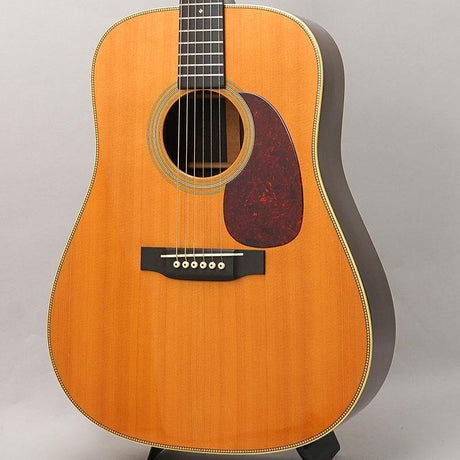 Used_Martin_HD-28V_'00_01