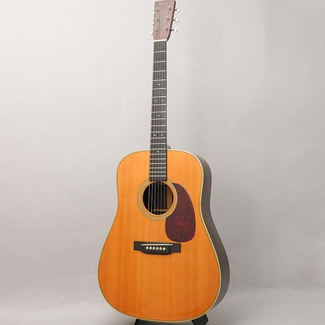 Used_Martin_HD-28V_'00_03