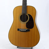 Used_Martin_HD-28V_(with_pickup_installed，_2016_model)_01