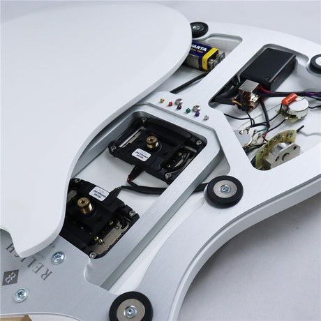 Used_Mary_One_Custom_Quilted_Relish_in_Maple，_Natural，_and_White_Edge_[SN_200098]_10