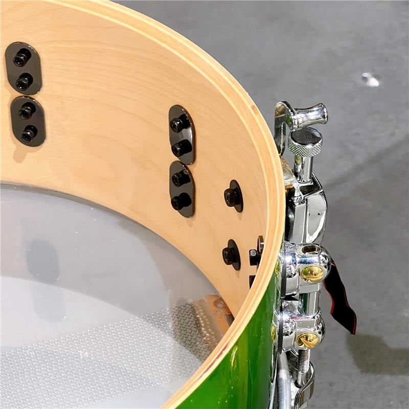 Used_Masters_Premium_Birch_14__x_5_5__Snare_Drum_-_Emerald_Fade_BRP1455S_C_05