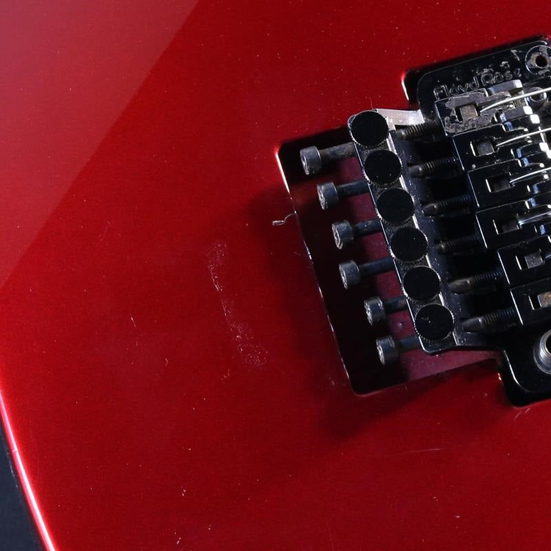 Used_Maverick_MV-220_(Candy_Apple_Red_Maple)_07