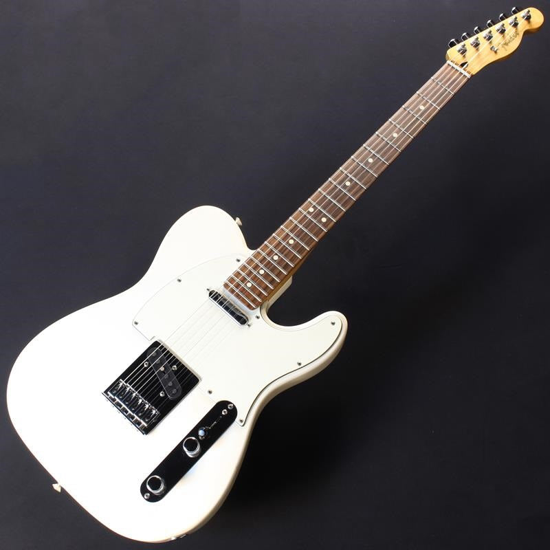 Used_Player_Telecaster_(Polar_White_Pau_Ferro)_02