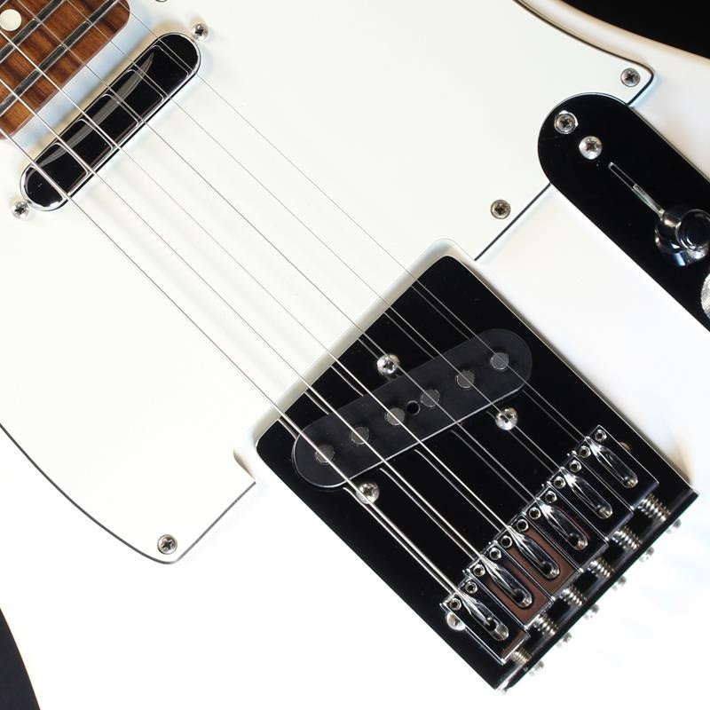 Used_Player_Telecaster_(Polar_White_Pau_Ferro)_04