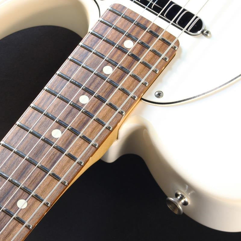 Used_Player_Telecaster_(Polar_White_Pau_Ferro)_08
