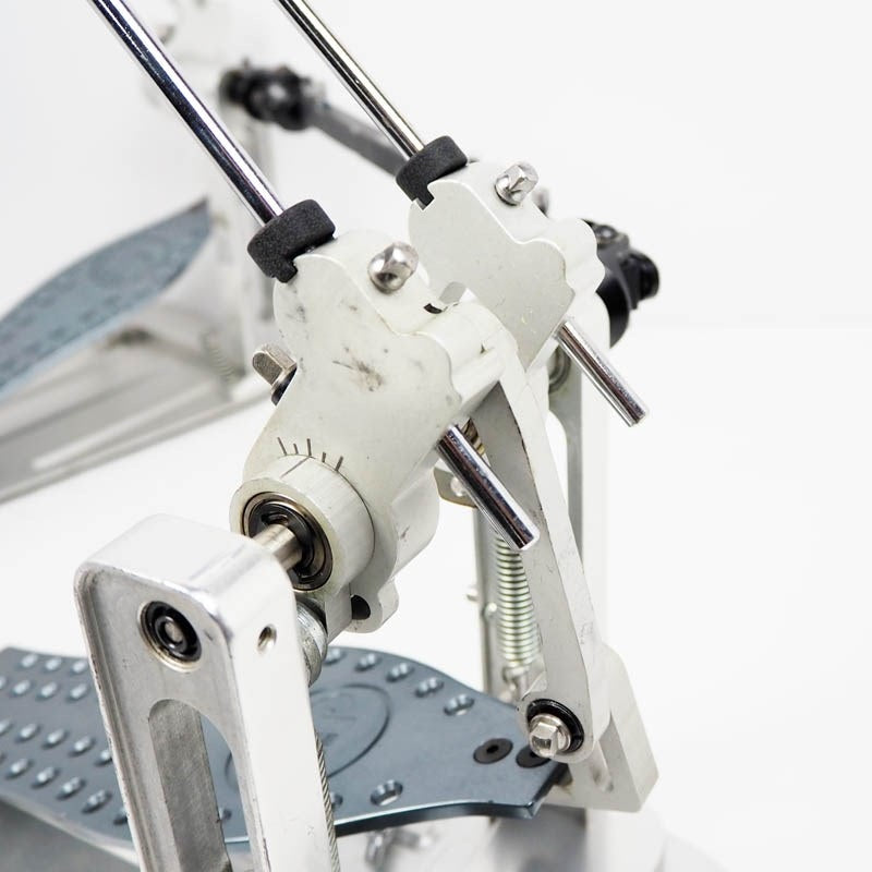 Used_Price_Reduced!_DW-MDD2_[Machine_Direct_Drive___Double_Bass_Drum_Pedals]_[Case_Included]_04