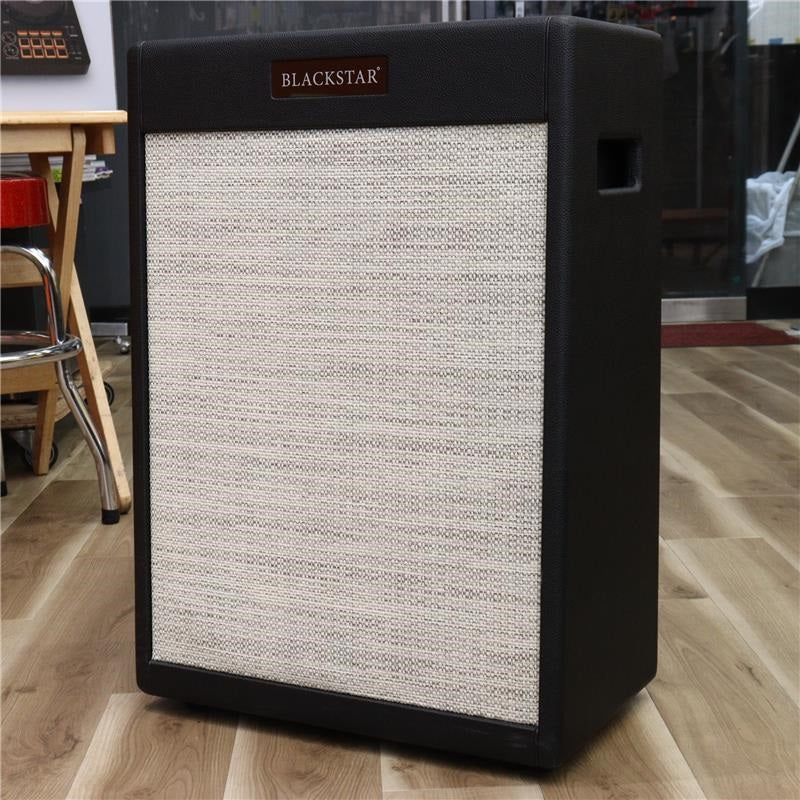 Used_St__James_212VOC_Black_01