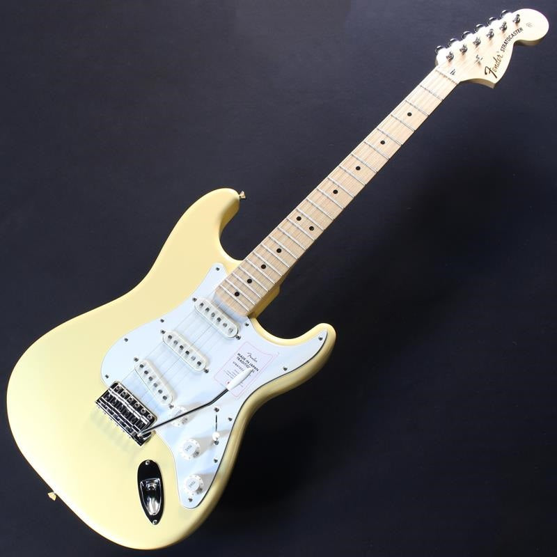 Used_Traditional_70s_Stratocaster_(Vintage_White_Maple)_02