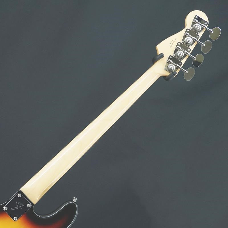 Used_Traditional_Late_60s_Jazz_Bass_(3-Color_Sunburst)_06
