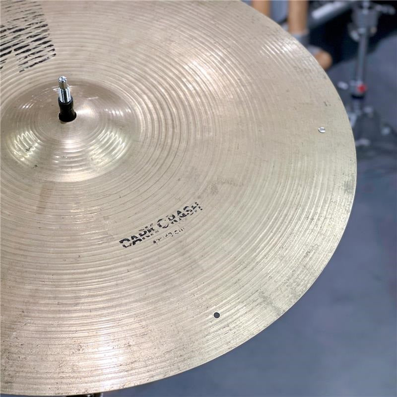 Used_Zildjian_Dark_Crash_17_[1185g][Riveted]_02