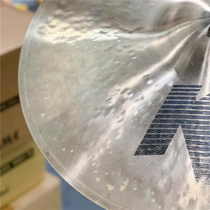 Used_Zildjian_Dark_Crash_Thin_18_[NKZL18DKC]_02