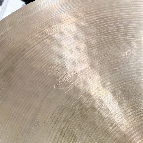 Used_Zildjian_Flat_Top_Ride_18_[2215g]_02