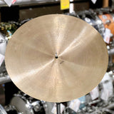 Used_Zildjian_Flat_Top_Ride_18_[2215g]_03