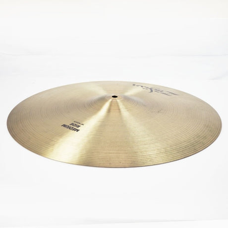 Used_Zildjian_Medium_Ride_18_[1688g]_03