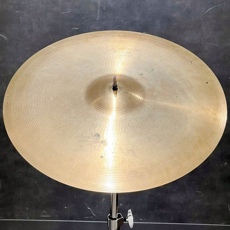 Used_Zildjian_Medium_Ride_20_[2445g][with_rivets]_01