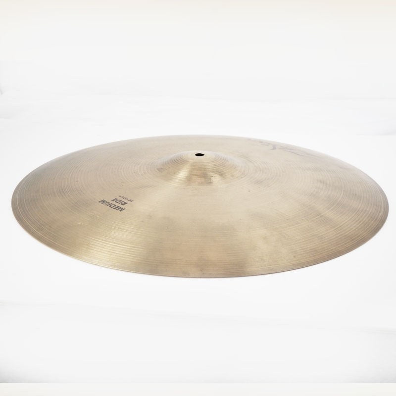 Used_Zildjian_Medium_Ride_20_[2458g]_with_rivet_holes_03