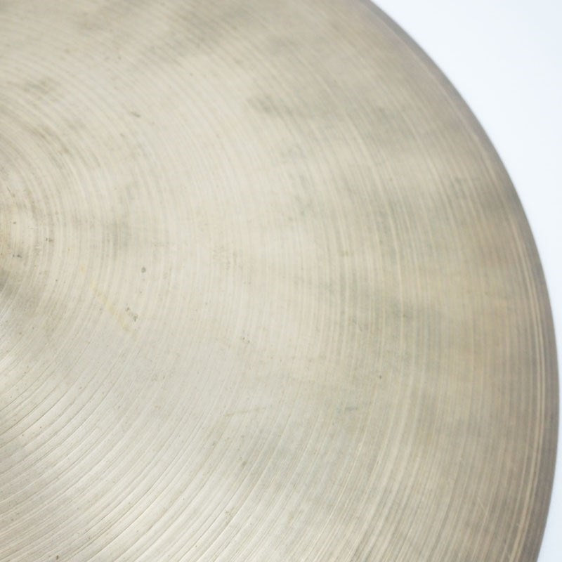 Used_Zildjian_Medium_Ride_20_[2458g]_with_rivet_holes_05