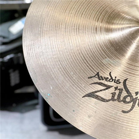 Used_Zildjian_Medium_Thin_Crash_16_[1180g]_02