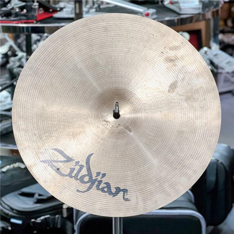 Used_Zildjian_Medium_Thin_Crash_16_[1180g]_03