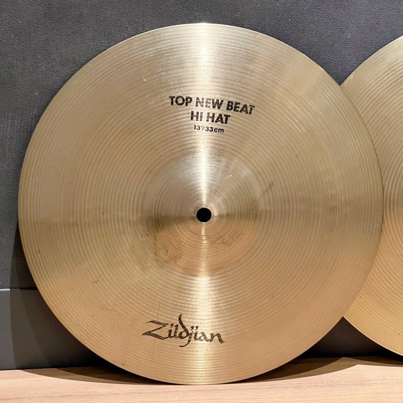Used_Zildjian_New_Beat_HiHat_13_pair_[760g_1085g]_02
