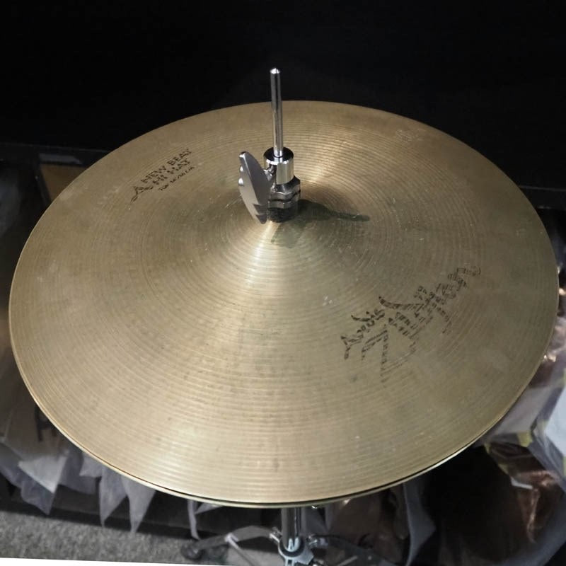 Used_Zildjian_New_Beat_HiHat_14_pair_[Top__1164g_Bottom__1536g]_03
