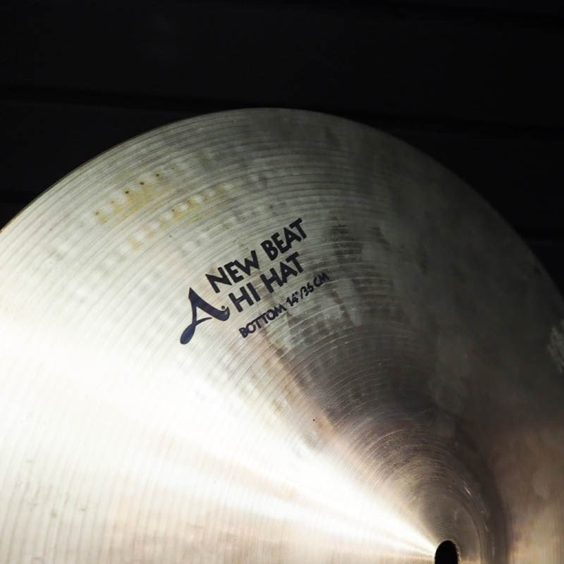 Used_Zildjian_New_Beat_HiHat_14_pair_[Top__1164g_Bottom__1536g]_09