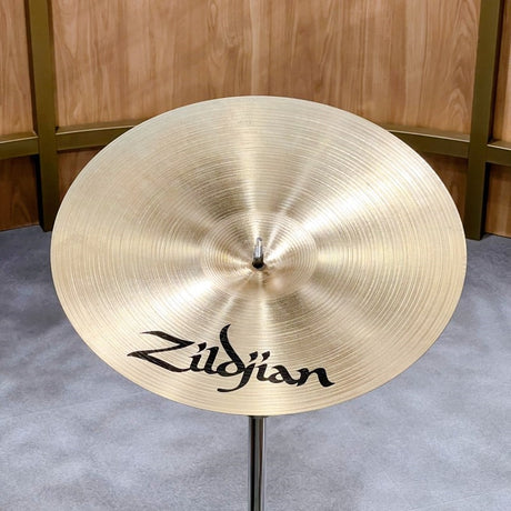 Used_Zildjian_Thin_Crash_16_[955g]_03