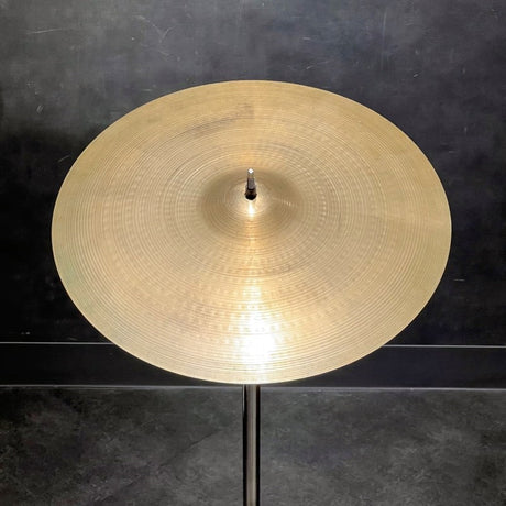Used_Zildjian_Thin_Crash_16_[990g]_01