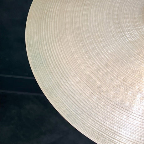 Used_Zildjian_Thin_Crash_16_[990g]_03