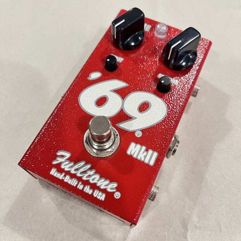 Used_'69_Mk_II_Germanium-Powered_Fuzz_(California)_01