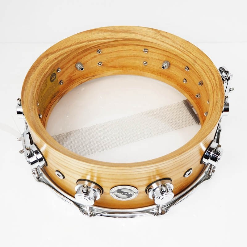 Used，_Price_Reduced!_Collector's_Series_Super_Solid_Oak_14x5_5__Guitar_with_SKB_Hard_Case_09